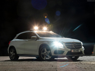 Mercedes-Benz GLA UK-Version фото